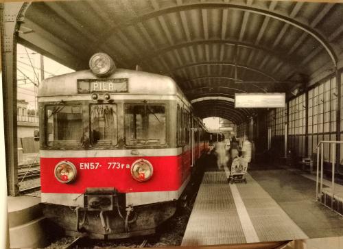 An antique photo shows a train at Budapest Central Station.