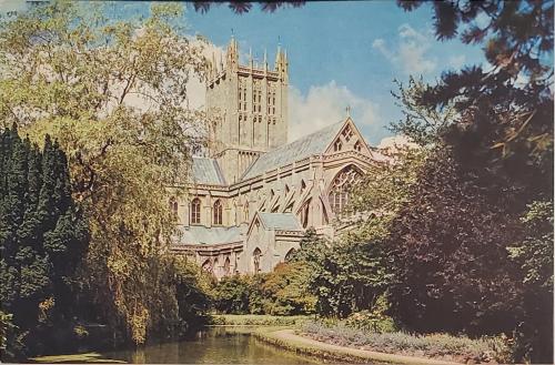 Westminster Abbey, London, United Kingdom. Vintage postcard.
